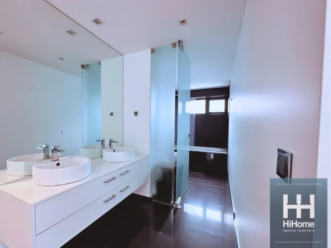 Apartamento T4 para Venda em São Martinho Foto 17