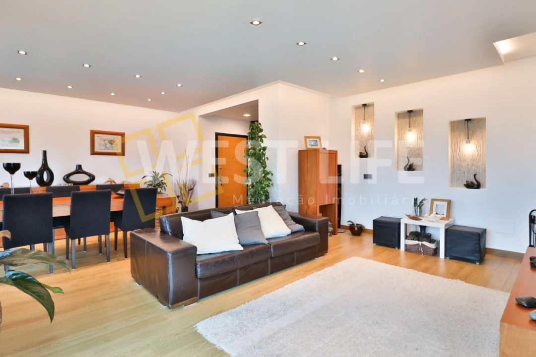 Apartamento T4 para Venda em São Pedro da Cadeira Foto 4