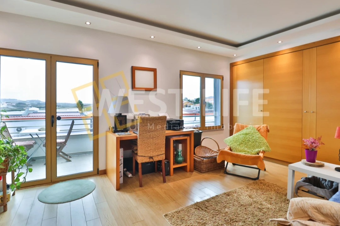 Apartamento T4 para Venda em São Pedro da Cadeira Foto 10