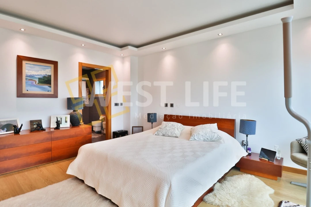 Apartamento T4 para Venda em São Pedro da Cadeira Foto 23