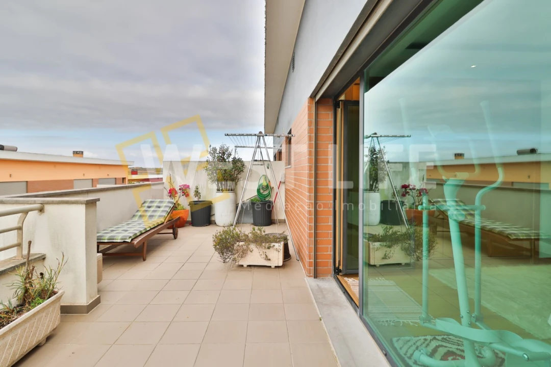 Apartamento T4 para Venda em São Pedro da Cadeira Foto 26