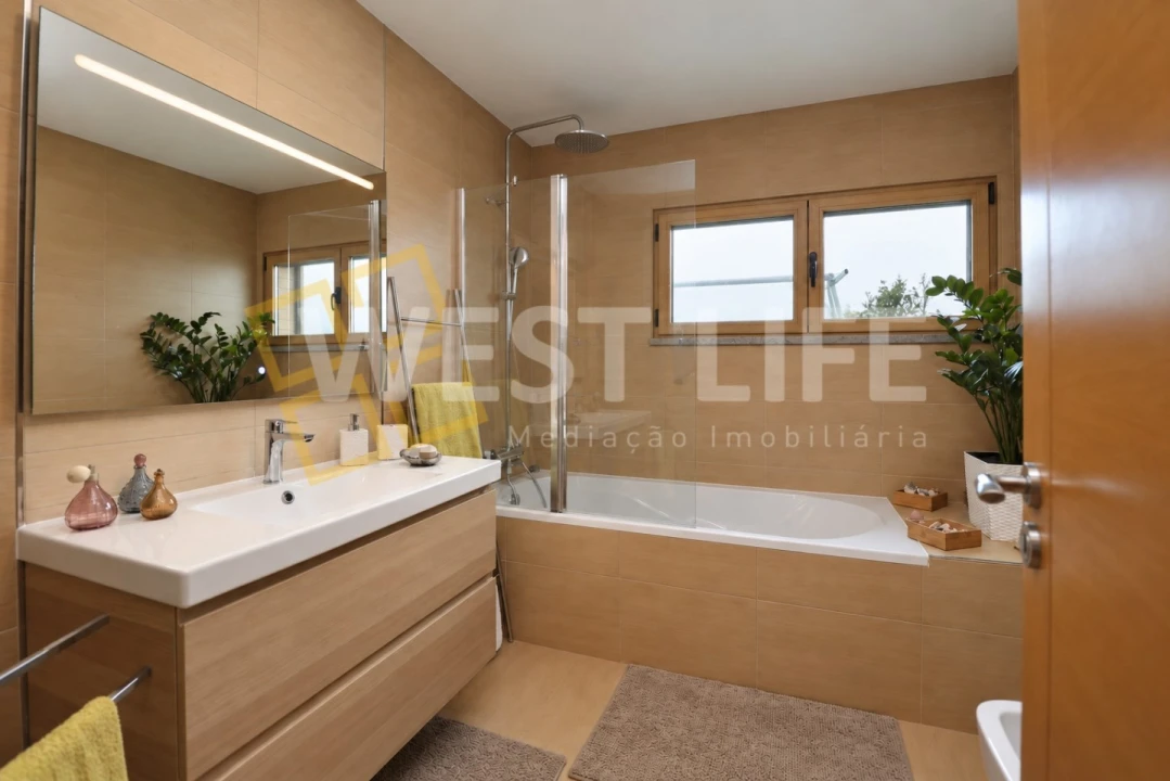 Apartamento T4 para Venda em São Pedro da Cadeira Foto 23
