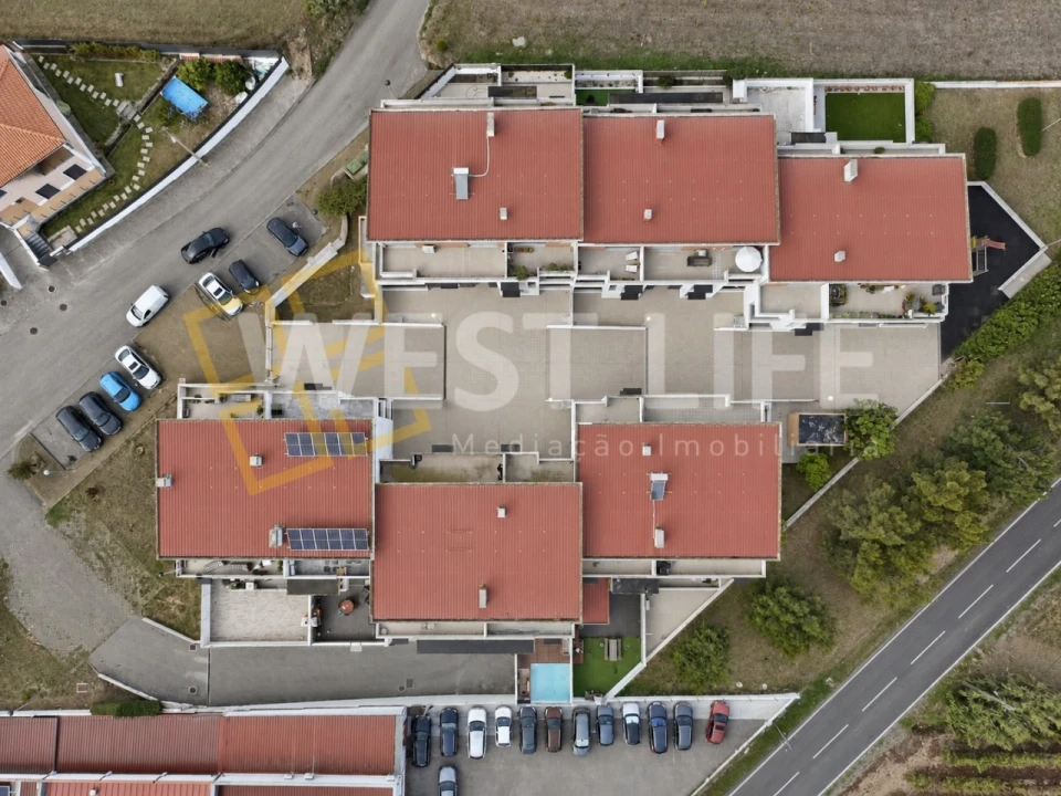 Apartamento T4 para Venda em São Pedro da Cadeira Foto 40