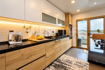 Apartamento T4 para Venda em São Pedro da Cadeira