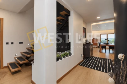 Apartamento T4 para Venda em São Pedro da Cadeira