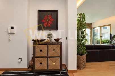Apartamento T4 para Venda em São Pedro da Cadeira