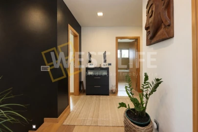 Apartamento T4 para Venda em São Pedro da Cadeira