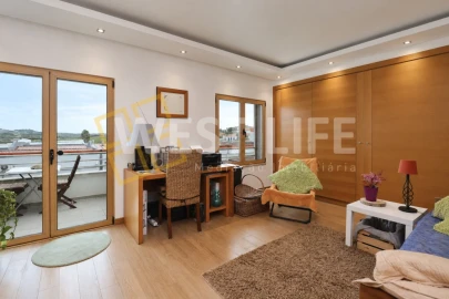 Apartamento T4 para Venda em São Pedro da Cadeira