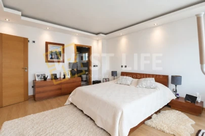 Apartamento T4 para Venda em São Pedro da Cadeira