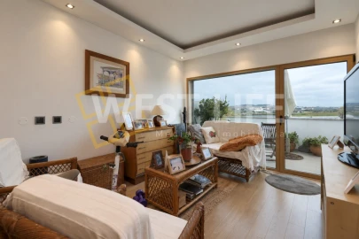 Apartamento T4 para Venda em São Pedro da Cadeira