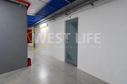 Apartamento T4 para Venda em São Pedro da Cadeira