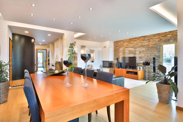 Apartamento T4 para Venda em São Pedro da Cadeira