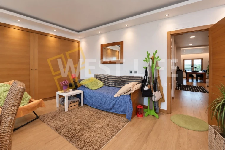 Apartamento T4 para Venda em São Pedro da Cadeira Foto 28