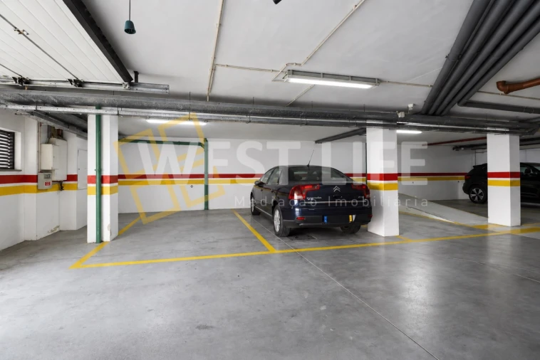 Apartamento T4 para Venda em São Pedro da Cadeira Foto 35