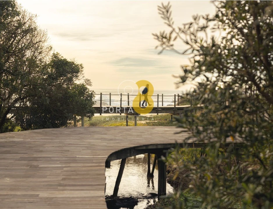 Moradia T4 para Venda em Madalena Foto 20