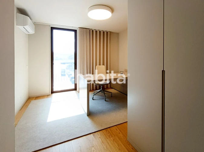 Apartamento T4 para Venda em Santa Marinha e São Pedro da Afurada Foto 14