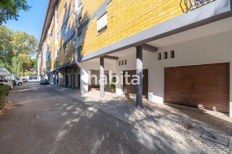 Apartamento T3 para Venda em Santo Antonio dos Olivais Foto 1