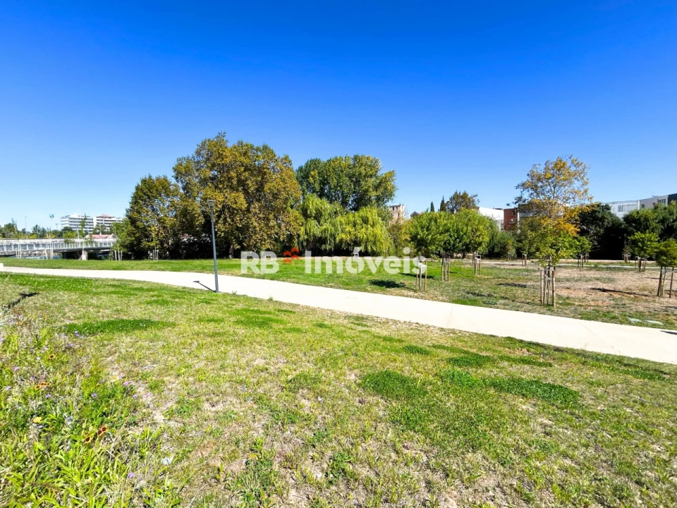 Apartamento T3 para Venda em São João Baptista e Santa Maria dos Olivais Foto 34