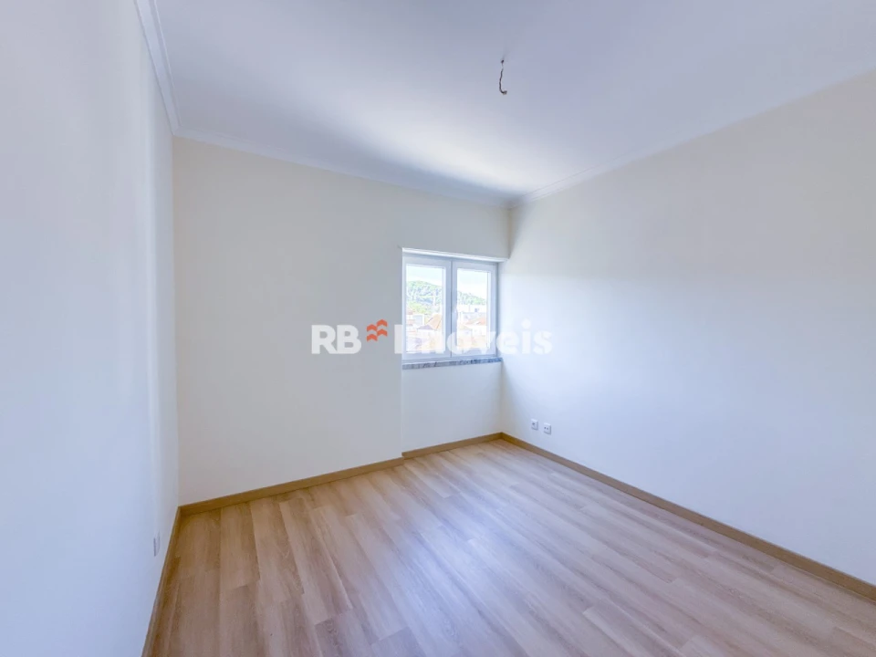 Apartamento T3 para Venda em São João Baptista e Santa Maria dos Olivais Foto 26