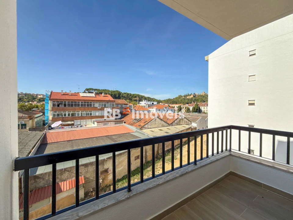 Apartamento T3 para Venda em São João Baptista e Santa Maria dos Olivais Foto 9