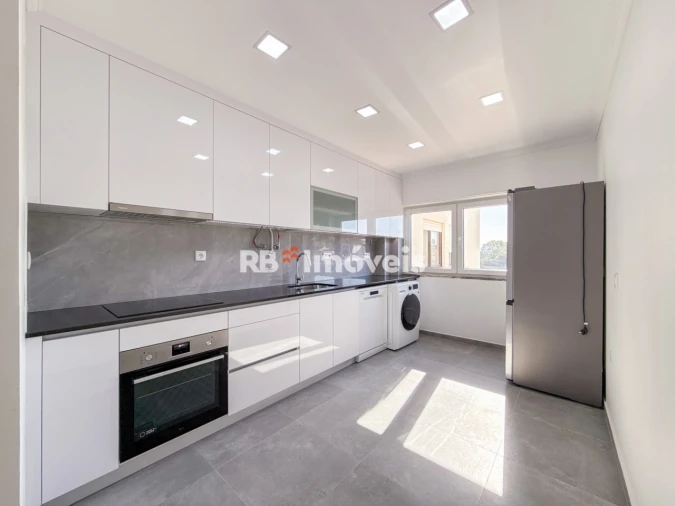 Apartamento T3 para Venda em São João Baptista e Santa Maria dos Olivais Foto 14