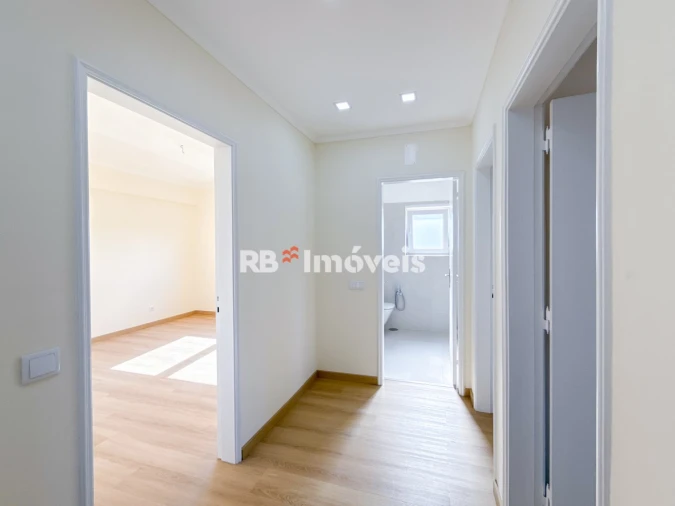 Apartamento T3 para Venda em São João Baptista e Santa Maria dos Olivais Foto 11