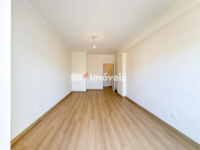 Apartamento T3 para Venda em São João Baptista e Santa Maria dos Olivais Foto 31