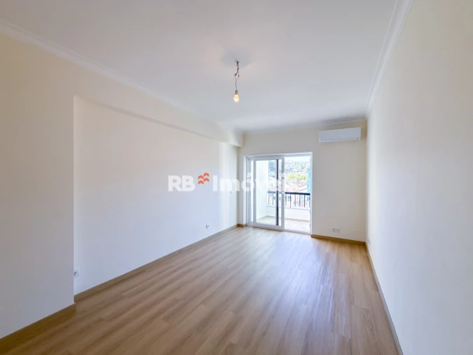 Apartamento T3 para Venda em São João Baptista e Santa Maria dos Olivais Foto 29