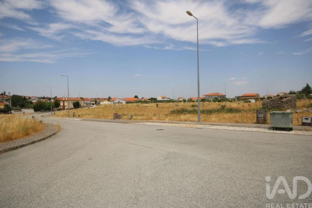 Terreno para Venda em Almeida Foto 25
