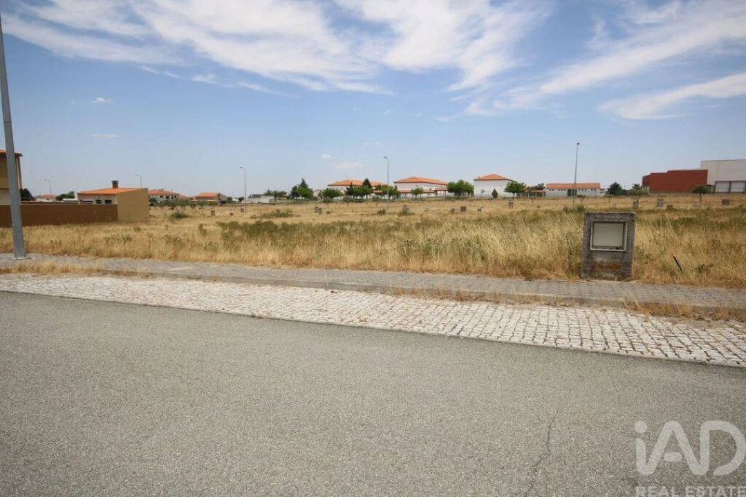 Terreno para Venda em Almeida Foto 27