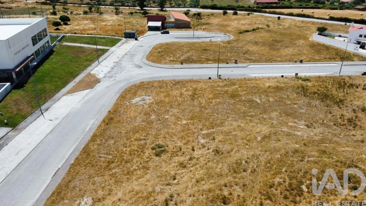 Terreno para Venda em Almeida Foto 28