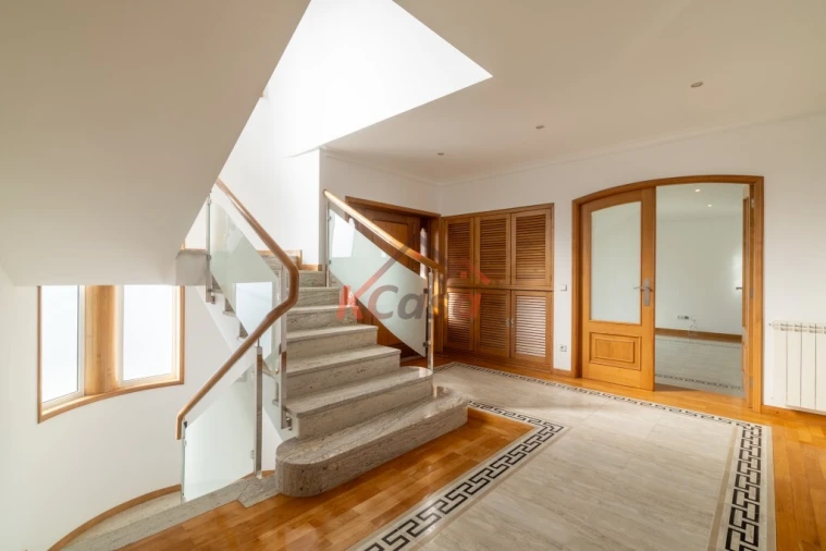 Moradia T4 para Venda em Cidade da Maia Foto 15