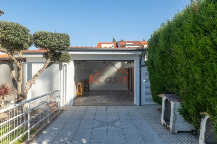 Moradia T4 para Venda em Cidade da Maia Foto 37