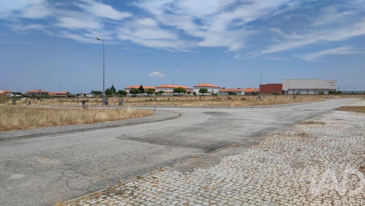 Terreno para Venda em Almeida Foto 20