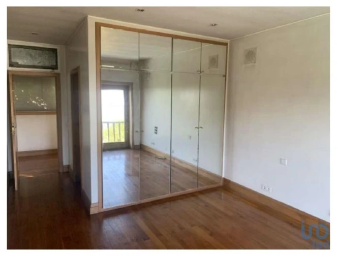 Moradia T4 para Venda em Azurem Foto 10