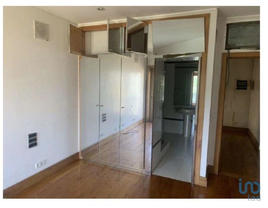 Moradia T4 para Venda em Azurem Foto 9