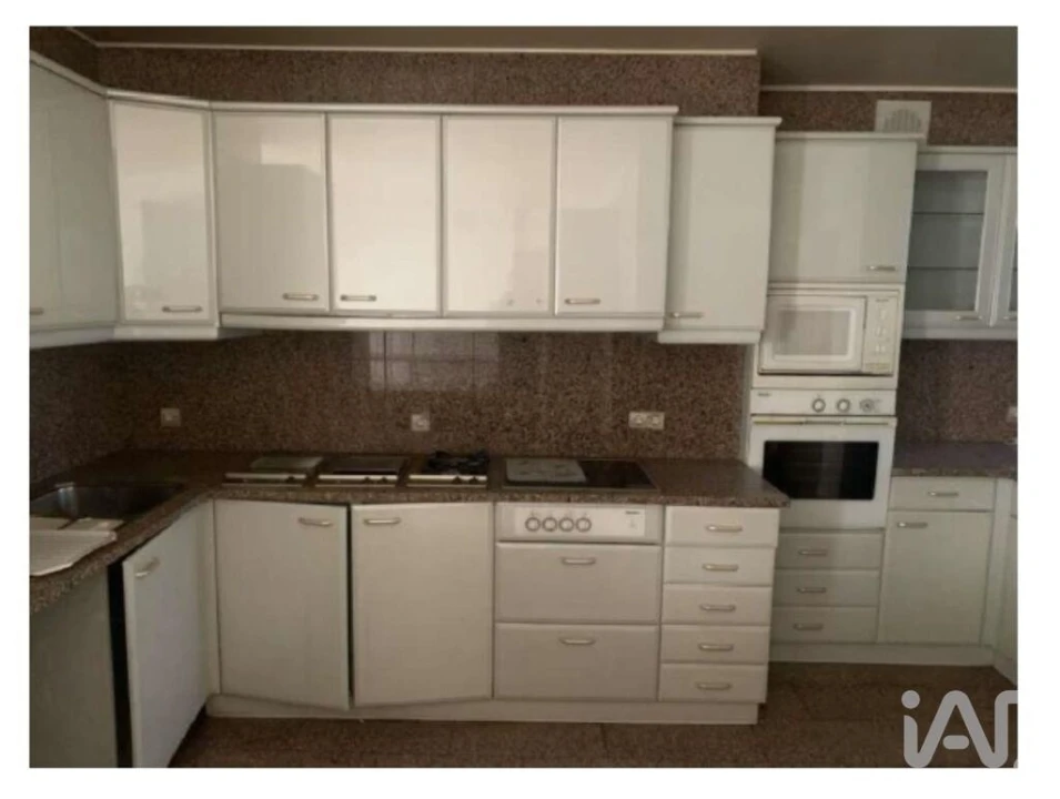 Moradia T4 para Venda em Azurem Foto 19