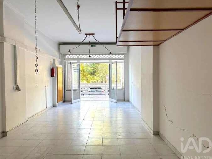 Loja para Venda em Queluz e Belas Foto 17