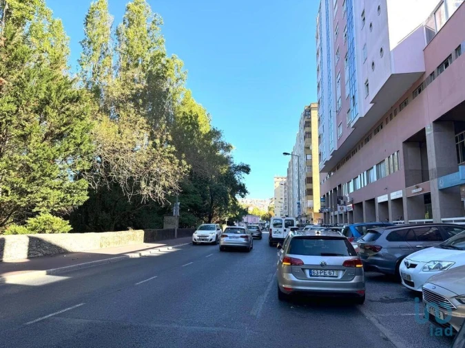 Loja para Venda em Queluz e Belas