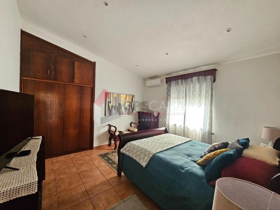 Moradia T3 para Venda em Praia da Vitoria (Santa Cruz) Foto 16