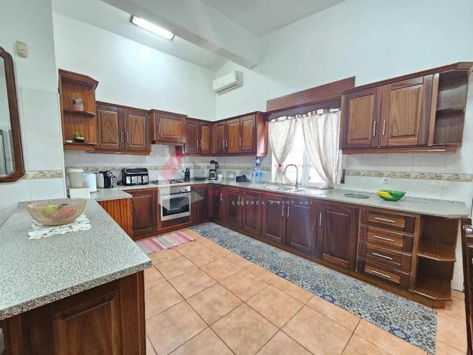 Moradia T3 para Venda em Praia da Vitoria (Santa Cruz) Foto 9