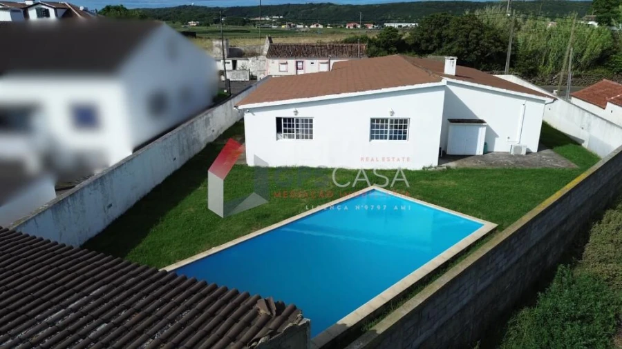 Moradia T3 para Venda em Praia da Vitoria (Santa Cruz) Foto 24