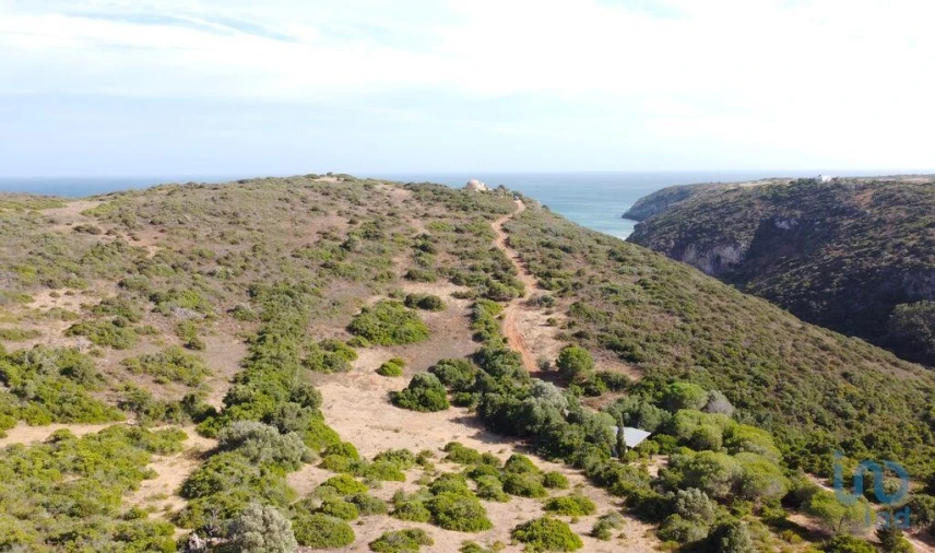 Terreno para Venda em Budens Foto 3