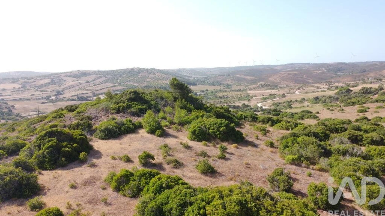 Terreno para Venda em Budens Foto 27