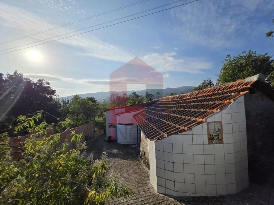 Moradia T1 para Venda em Pico Foto 1