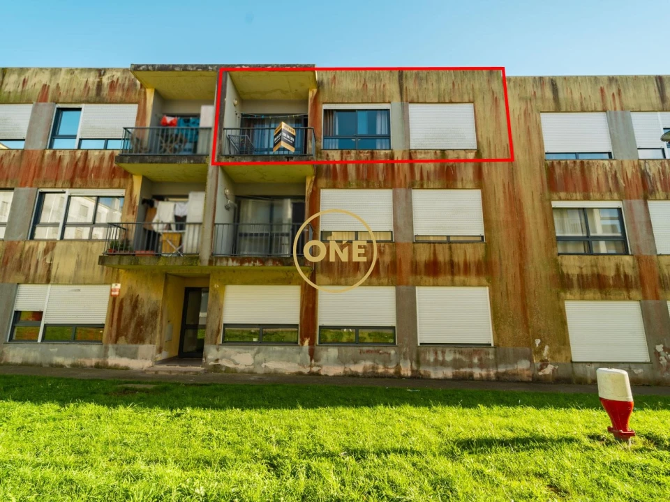 Apartamento T3 para Venda em Arrifes Foto 12