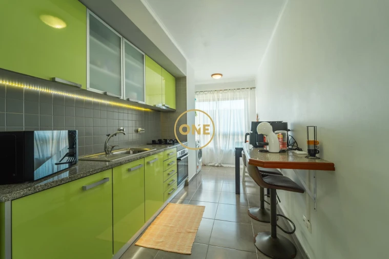 Apartamento T3 para Venda em Arrifes Foto 8