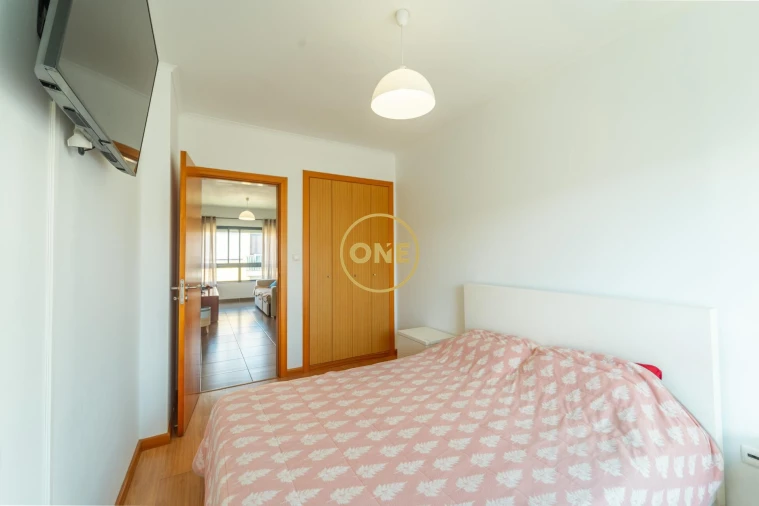 Apartamento T3 para Venda em Arrifes Foto 6