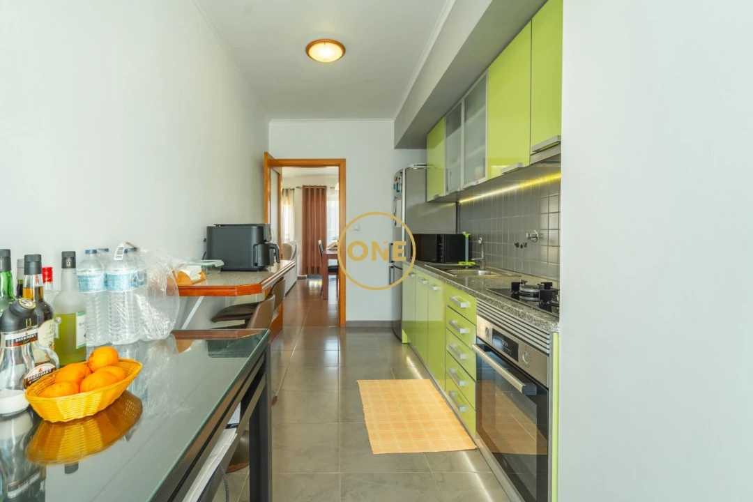 Apartamento T3 para Venda em Arrifes Foto 9