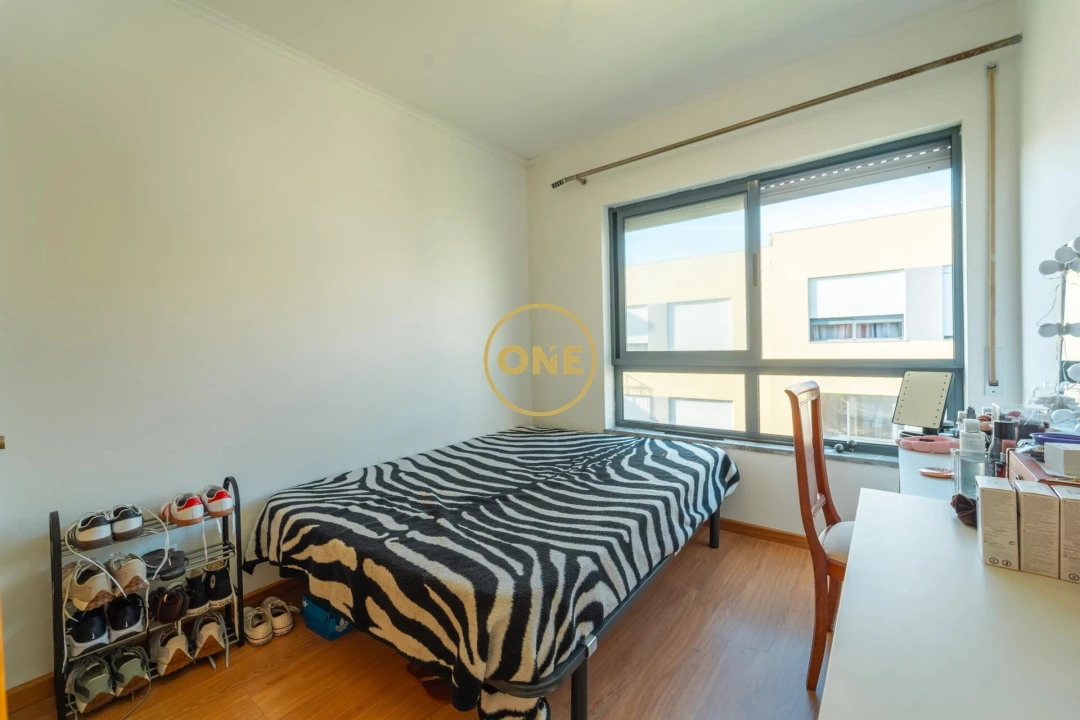 Apartamento T3 para Venda em Arrifes Foto 3